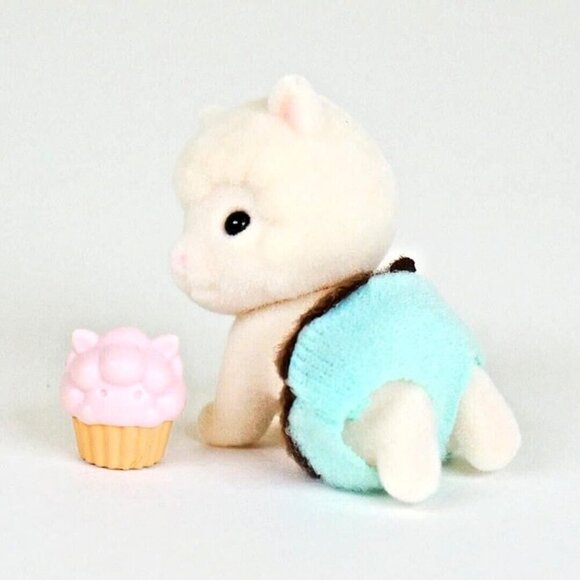 Calico Critters Sylvanian Families Alpaca Baby - Baking Baby Party Series - Picture 3 of 5